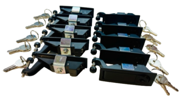 10 x Compression Latch Locking (Standard key)