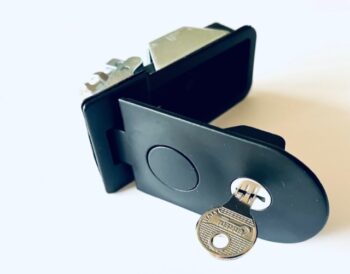 NOW WITH UNIQUE KEY  Flush Latch Locking Not CH751 Key - Image 2
